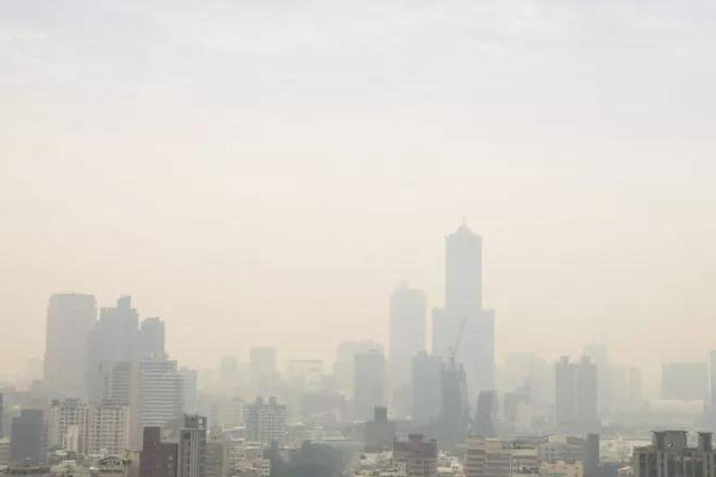 秋高氣燥，警惕“三手煙”！空氣凈化除濕機